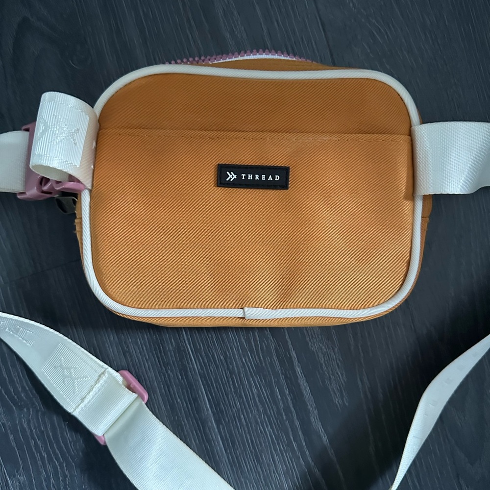 Thread Crossbody / Fanny Bag - Picture 3 of 5